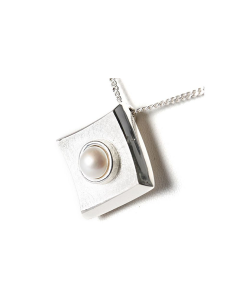Silver (925) Ash Pendant 'Rhomb' with pearl