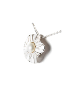 Silver (925) Ash Pendant 'Flower' with pearl