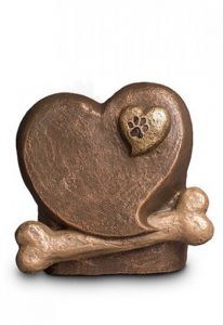 Dog urn 'Heart and knuckle bone'