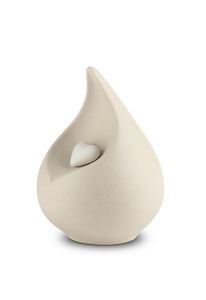 Porcelain keepsake teardrop urn ‘Celest’ - light beige with white heart